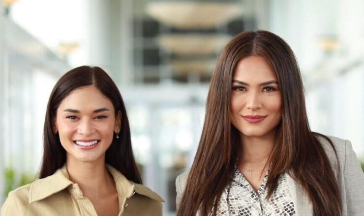 Pia Wurtzbach and Andrea Meza meet for the first time